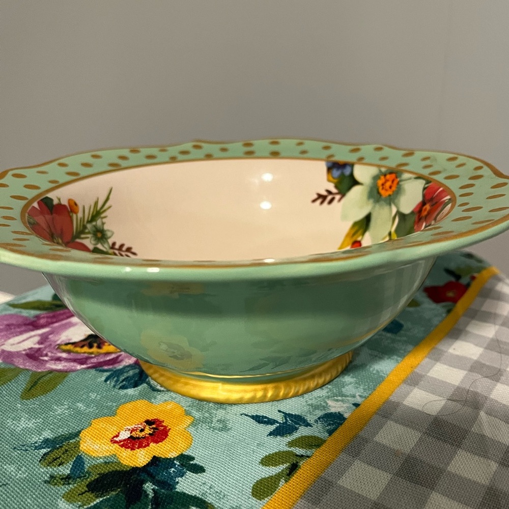 🌺 EUC The Pioneer Woman Christmas / Holiday Charm 8” Vegetable Bowl, Qty 1